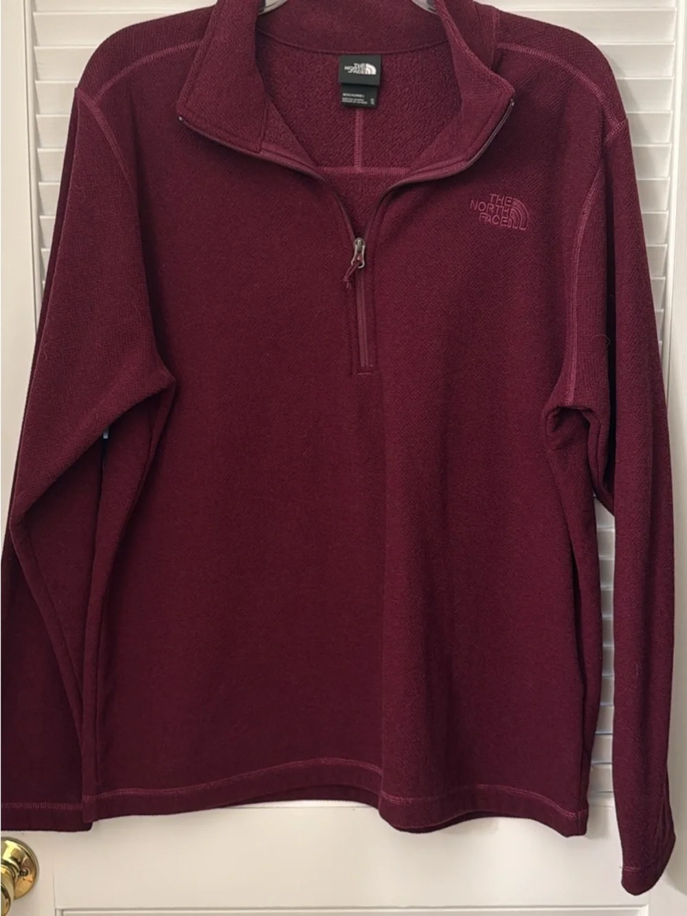 The North Face Men's Quarter-Zip Fleece Pullover - Wine